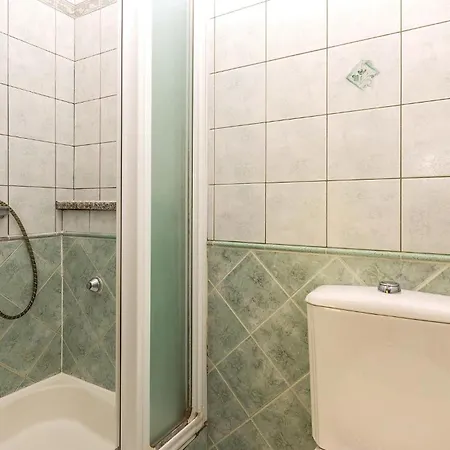 Amazing In Apartment *