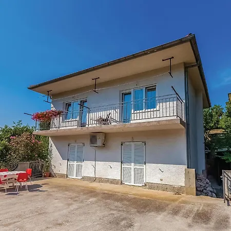 Awesome In With Kitchen